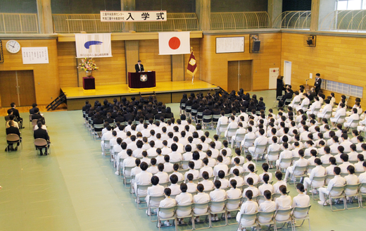 三重 中央 看護 学校